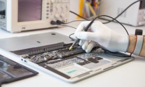 Macbook: преимущества профессионального ремонта