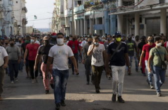 На Кубе народ вышел на улицы и требует ухода коммунистов